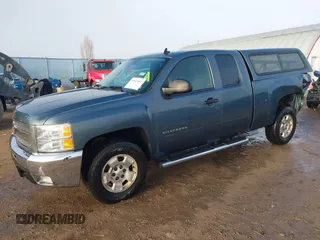 2013 Chevrolet Silverado 1500 LT with VIN 1GCRKSE78DZ357530, listed as a IAAI auction lot 40947097 with 125,184 mi miles and . Bid and sale history available at DreamBid. Image 2.