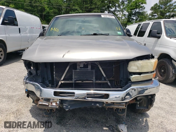 2003 GMC Sierra 1500HD SLE z VIN 1GTGC13U73F105405, wystawiony jako Copart lot #76817714 z przebiegiem 213 665 mil mil oraz Szkody całkowita. Historia ofert i sprzedaży dostępna na DreamBid. Obrazek 5.