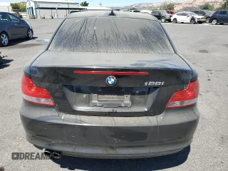 2009 BMW 1 Series 128i z VIN WBAUP73579VF06955, wystawiony jako Copart lot #68562684 z przebiegiem Nie podano mil oraz Szkoda całkowita • Salvage title. Historia ofert i sprzedaży dostępna na DreamBid. Obrazek 6.