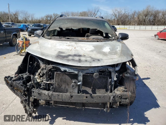 2017 Toyota RAV4 XLE with VIN JTMWFREV0HJ704738, listed as a Copart auction lot 49326785 with Not Provided miles and Non Repairable. Bid and sale history available at DreamBid. Image 5.