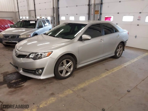 2012 Toyota Camry L with VIN 4T1BF1FK2CU107341, listed as a IAAI auction lot 41523167 with 162,075 mi miles. Bid and sale history available at carsss.com. Image 2.