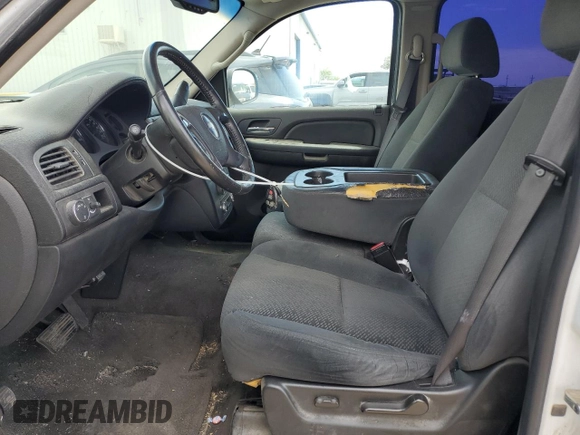 2007 Chevrolet Suburban LT with VIN 3GNFC16J27G263241, listed as a Copart auction lot 52490635 with 211,333 mi miles and Salvage title. Bid and sale history available at DreamBid. Image 7.