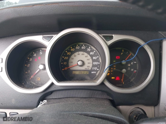 2003 Toyota 4Runner SR5 with VIN JTEZU14R630003771, listed as a IAAI auction lot 41917612 with 186,312 mi miles. Bid and sale history available at carsss.com. Image 7.