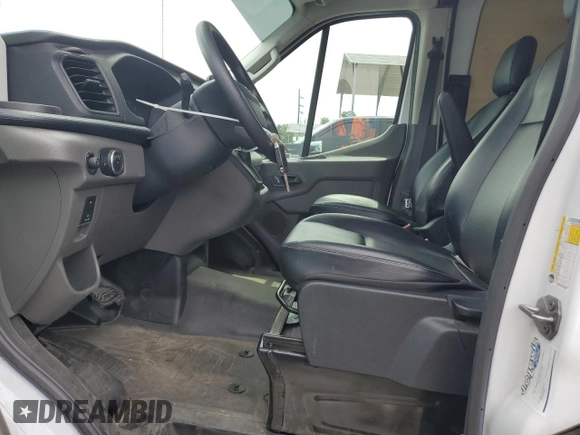 2024 Ford Transit Cargo z VIN 1FTBW3X85RKA98853, wystawiony jako Copart lot #60543695 z przebiegiem 26 182 mil mil oraz Szkoda całkowita • Salvage title. Historia ofert i sprzedaży dostępna na DreamBid. Obrazek 7.