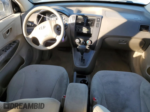 2008 Hyundai Tucson GLS with VIN KM8JM12B38U755186, listed as a Copart auction lot 77097104 with 209,714 mi miles and Salvage Title. Bid and sale history available at carsss.com. Image 8.