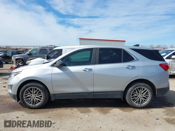 2021 Chevrolet Equinox LT with VIN 3GNAXKEV2ML344025, listed as a IAAI auction lot 41667714 with 80,122 mi miles. Bid and sale history available at carsss.com. Image 14.