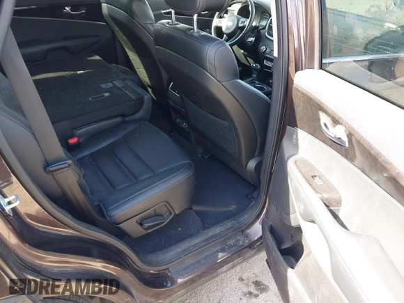 2016 Kia Sorento EX with VIN 5XYPHDA18GG039543, listed as a IAAI auction lot 42016459 with 64,121 mi miles and . Bid and sale history available at DreamBid. Image 8.