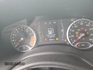 2020 Jeep Renegade Latitude with VIN ZACNJABB9LPL58359, listed as a Copart auction lot 71447094 with 89,904 mi miles and Salvage Title. Bid and sale history available at DreamBid. Image 9.