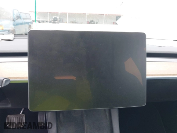 2022 Tesla Model 3 Long Range z VIN 5YJ3E1EB2NF246443, wystawiony jako IAAI lot #42179219 z przebiegiem Nie podano mil oraz . Historia ofert i sprzedaży dostępna na DreamBid. Obrazek 18.