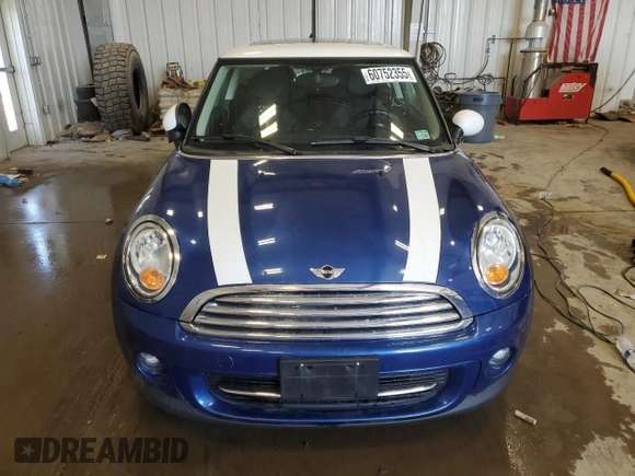 2013 MINI Hardtop with VIN WMWSU3C53DT681665, listed as a Copart auction lot 60752355 with 104,874 mi miles and Salvage title. Bid and sale history available at DreamBid. Image 5.