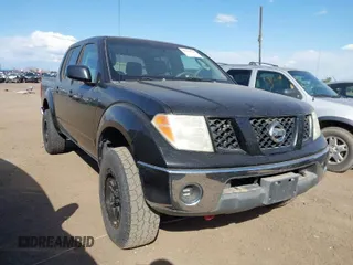 2007 Nissan Frontier SE z VIN 1N6AD07U57C442876, wystawiony jako IAAI lot #41975510 z przebiegiem 170 932 mil mil oraz . Historia ofert i sprzedaży dostępna na DreamBid. Obrazek 1.