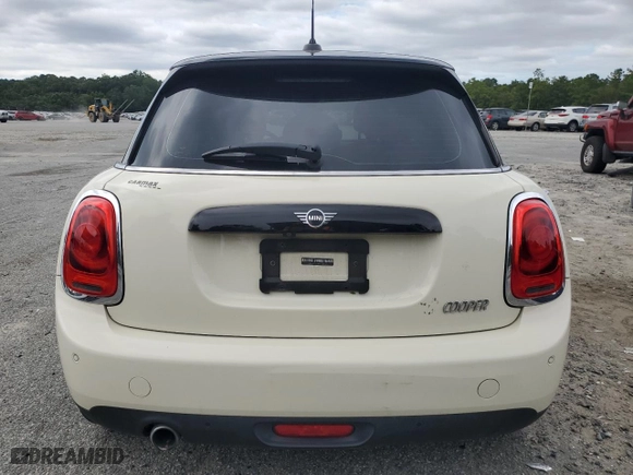 2021 MINI Hardtop 4 Door Oxford Edition with VIN WMWXU7C07M2N06066, listed as a Copart auction lot 68949904 with 56,378 mi miles and Salvage Title. Bid and sale history available at carsss.com. Image 6.