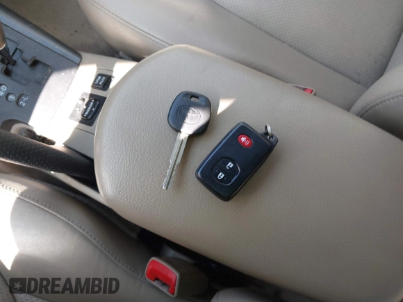 2012 Toyota RAV4 Limited z VIN 2T3DK4DV2CW090082, wystawiony jako IAAI lot #41776157 z przebiegiem 166 327 mil mil oraz . Historia ofert i sprzedaży dostępna na DreamBid. Obrazek 11.