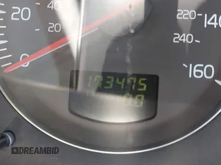2004 Volvo S60 с VIN YV1RS61T442343704, выставлен на аукционе IAAI как лот 42318811 с пробегом 173 475 миль миль и . История ставок и продаж доступна на DreamBid. Изображение 7.
