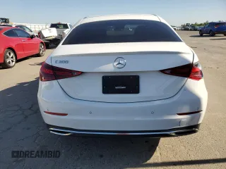2024 Mercedes-Benz C 300 z VIN W1KAF4GB9RR200794, wystawiony jako Copart lot #55734035 z przebiegiem 15 759 mil mil oraz Szkoda całkowita • Salvage title. Historia ofert i sprzedaży dostępna na DreamBid. Obrazek 6.