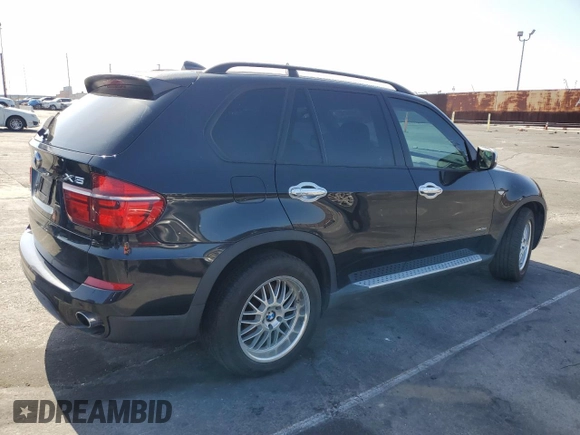 2012 BMW X5 35d z VIN 5UXZW0C51CL672406, wystawiony jako Copart lot #61686185 z przebiegiem 139 408 mil mil oraz Szkoda całkowita • Salvage title. Historia ofert i sprzedaży dostępna na DreamBid. Obrazek 3.