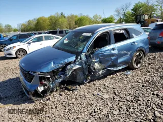 2025 Kia Sorento EX z VIN KNDRHDJG3S5299511, wystawiony jako Copart lot #54688655 z przebiegiem 61 596 mil mil oraz Szkoda całkowita • Salvage title. Historia ofert i sprzedaży dostępna na DreamBid. Obrazek 1.