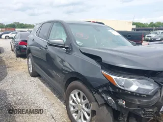 2019 Chevrolet Equinox LT z VIN 2GNAXTEV6K6190023, wystawiony jako IAAI lot #42277035 z przebiegiem 121 218 mil mil oraz . Historia ofert i sprzedaży dostępna na DreamBid. Obrazek 13.