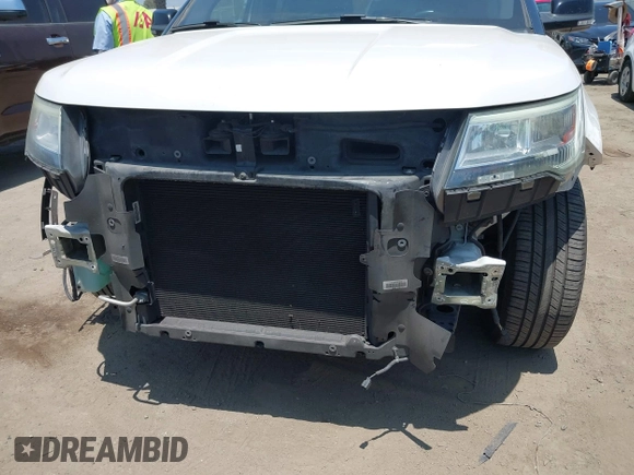2017 Ford Explorer XLT с VIN 1FM5K7D8XHGA33952, выставлен на аукционе IAAI как лот 42623358 с пробегом 108 415 миль миль и . История ставок и продаж доступна на DreamBid. Изображение 6.