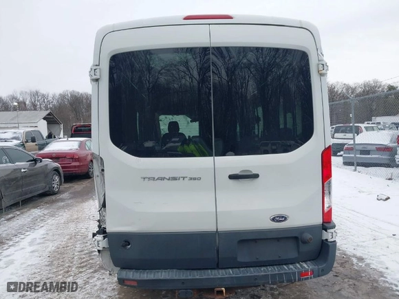 2015 Ford Transit Van with VIN 1FTBW2CM0FKA39962, listed as a IAAI auction lot 41370832 with NaN miles. Bid and sale history available at carsss.com. Image 16.