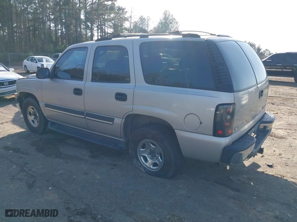 2004 Chevrolet Tahoe LT with VIN 1GNEC13Z94R253470, listed as a IAAI auction lot 41575306 with 274,287 mi miles. Bid and sale history available at carsss.com. Image 3.