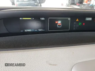 2020 Toyota Prius L Eco with VIN JTDKARFU0L3107685, listed as a Copart auction lot 63806495 with 32,900 mi miles and Salvage title. Bid and sale history available at DreamBid. Image 9.