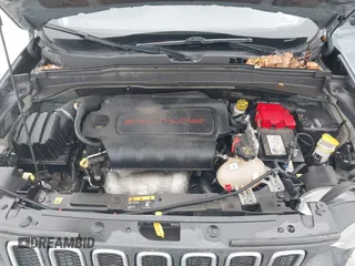 2018 Jeep Renegade Sport with VIN ZACCJBAB9JPJ50882, listed as a IAAI auction lot 41277886 with 59,081 mi miles and . Bid and sale history available at DreamBid. Image 10.
