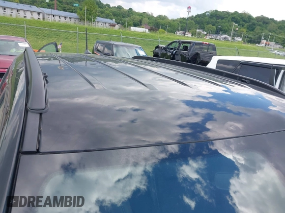 2024 Jeep Compass Latitude z VIN 3C4NJDBN4RT578170, wystawiony jako IAAI lot #42237990 z przebiegiem 17 265 mil mil oraz . Historia ofert i sprzedaży dostępna na DreamBid. Obrazek 12.