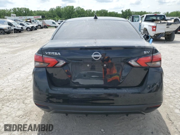 2023 Nissan Versa SV z VIN 3N1CN8EV1PL863536, wystawiony jako Copart lot #55695415 z przebiegiem 20 197 mil mil oraz Szkoda całkowita • Salvage title. Historia ofert i sprzedaży dostępna na DreamBid. Obrazek 6.