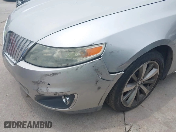 2009 Lincoln MKS с VIN 1LNHM94R99G611617, выставлен на аукционе IAAI как лот 42288299 с пробегом 115 320 миль миль и . История ставок и продаж доступна на DreamBid. Изображение 12.