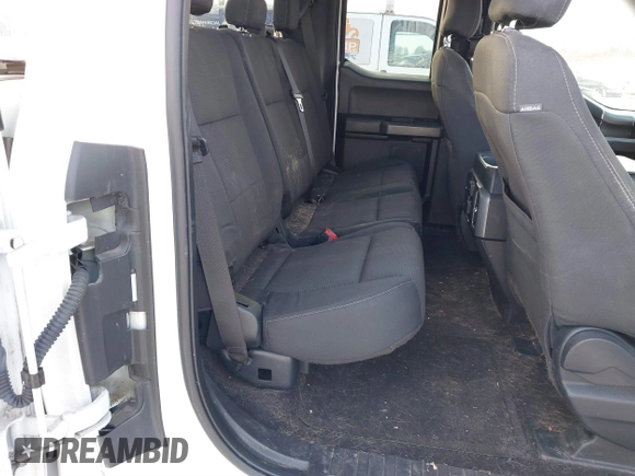 2016 Ford F-150 XLT with VIN 1FTFX1EF4GFC28082, listed as a IAAI auction lot 41394732 with 122,680 mi miles. Bid and sale history available at carsss.com. Image 8.