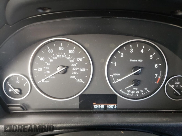 2014 BMW 3 Series 328i with VIN WBA3C1C5XEK108409, listed as a Copart auction lot 49692075 with 124,148 mi miles and Clean Title. Bid and sale history available at carsss.com. Image 9.