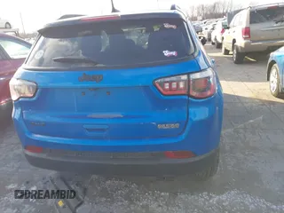 2018 Jeep Compass Latitude with VIN 3C4NJDBB6JT321036, listed as a IAAI auction lot 41036531 with 147,329 mi miles. Bid and sale history available at carsss.com. Image 16.