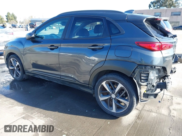 2018 Hyundai Kona Limited with VIN KM8K33A59JU085597, listed as a IAAI auction lot 41804485 with 142,172 mi miles. Bid and sale history available at carsss.com. Image 3.
