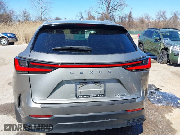 2025 Lexus NX 350 z VIN 2T2AGCEZ6SC070955, wystawiony jako IAAI lot #41821895 z przebiegiem 8 632 mil mil oraz . Historia ofert i sprzedaży dostępna na DreamBid. Obrazek 16.