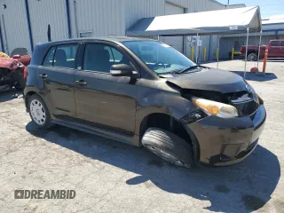2011 Scion xD z VIN JTKKU4B44B1010587, wystawiony jako Copart lot #55654225 z przebiegiem 87 926 mil mil oraz Szkody całkowita. Historia ofert i sprzedaży dostępna na DreamBid. Obrazek 4.