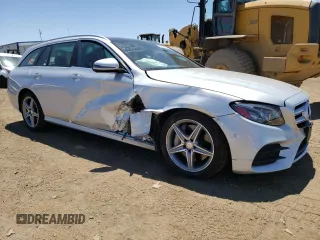 2017 Mercedes-Benz E-Class E 400 Luxury with VIN WDDZH6GB2HA154702, listed as a Copart auction lot 61895014 with 56,094 mi miles and Salvage Title. Bid and sale history available at carsss.com. Image 4.