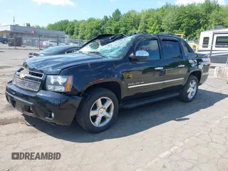 2012 Chevrolet Avalanche LTZ z VIN 3GNTKGE73CG110781, wystawiony jako IAAI lot #42557794 z przebiegiem 146 575 mil mil oraz . Historia ofert i sprzedaży dostępna na DreamBid. Obrazek 2.