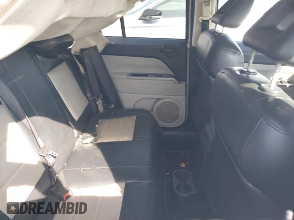 2007 Jeep Patriot Limited z VIN 1J8FF48W87D426541, wystawiony jako IAAI lot #41609156 z przebiegiem 188 199 mil mil oraz . Historia ofert i sprzedaży dostępna na DreamBid. Obrazek 8.