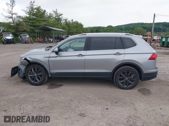 2023 Volkswagen Tiguan SE with VIN 3VV3B7AX1PM137324, listed as a IAAI auction lot 42378045 with 35,187 mi miles and . Bid and sale history available at DreamBid. Image 15.