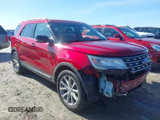 2016 Ford Explorer XLT with VIN 1FM5K7DH4GGB69704, listed as a IAAI auction lot 41490226 with 172,282 mi miles. Bid and sale history available at carsss.com. Image 1.