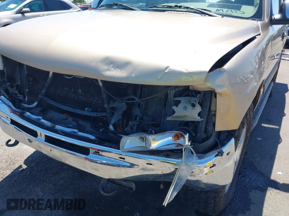 2005 Chevrolet Tahoe LS with VIN 1GNEK13T85J187539, listed as a IAAI auction lot 42540815 with 181,954 mi miles and . Bid and sale history available at DreamBid. Image 6.