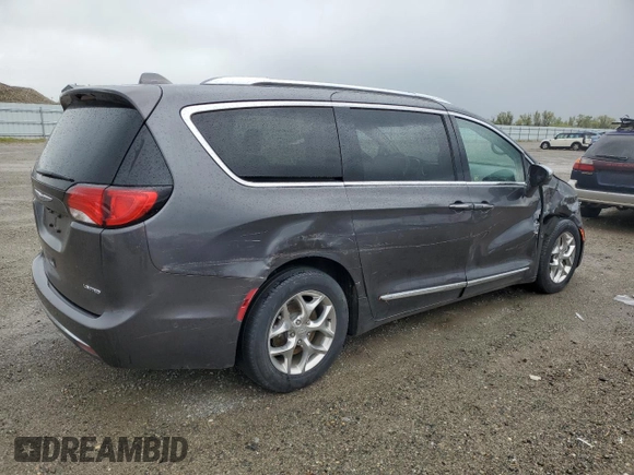 2018 Chrysler Pacifica Limited z VIN 2C4RC1GG6JR357777, wystawiony jako Copart lot #51124505 z przebiegiem 65 342 mil mil oraz Szkody całkowita. Historia ofert i sprzedaży dostępna na DreamBid. Obrazek 3.