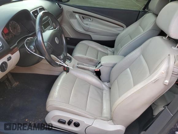 2007 Volkswagen Eos 2.0T with VIN WVWFA71F07V035587, listed as a Copart auction lot 50719495 with 120,158 mi miles and Salvage Title. Bid and sale history available at DreamBid. Image 7.