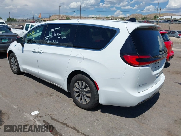 2024 Chrysler Pacifica Hybrid Select with VIN 2C4RC1S74RR153420, listed as a IAAI auction lot 42368593 with 19,829 mi miles and . Bid and sale history available at DreamBid. Image 3.
