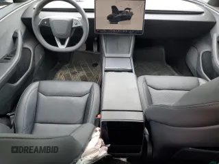 2024 Tesla Model 3 z VIN 5YJ3E1EA2RF822321, wystawiony jako Copart lot #51787895 z przebiegiem 18 664 mil mil oraz Szkoda całkowita • Salvage title. Historia ofert i sprzedaży dostępna na DreamBid. Obrazek 8.