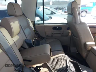 2002 Land Rover Discovery Cloth with VIN SALTY15422A770682, listed as a IAAI auction lot 41166606 with 159,940 mi miles and . Bid and sale history available at DreamBid. Image 8.