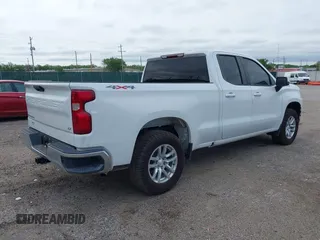 2020 Chevrolet Silverado 1500 LT with VIN 1GCRYDED5LZ261062, listed as a IAAI auction lot 42123904 with 115,407 mi miles. Bid and sale history available at carsss.com. Image 4.