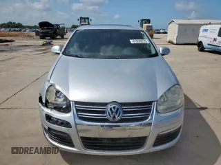 2010 Volkswagen Jetta Limited Edition with VIN 3VWRX7AJ4AM009427, listed as a Copart auction lot 61630225 with 206,090 mi miles and Salvage title. Bid and sale history available at DreamBid. Image 5.
