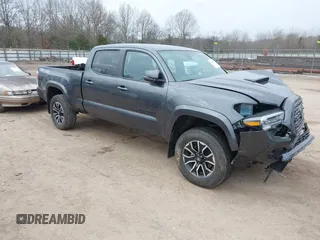 2022 Toyota Tacoma SR5 with VIN 3TMDZ5BN7NM135994, listed as a IAAI auction lot 41484916 with 32,671 mi miles and . Bid and sale history available at DreamBid. Image 1.